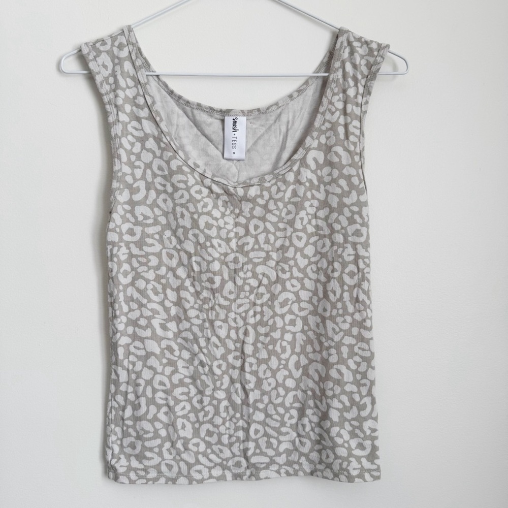💚 Smash + Tess Gray Leopard Print Tank Top